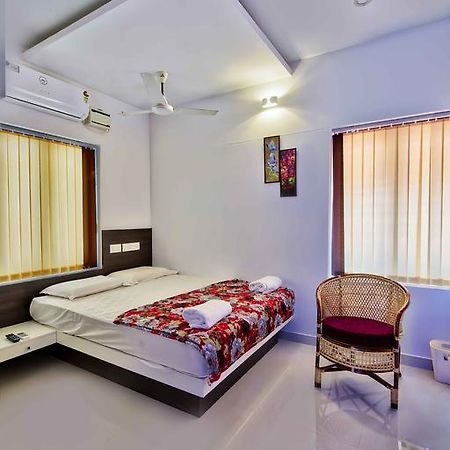 Rams Guest House Near Lulu Mall Thiruvananthapuram Εξωτερικό φωτογραφία